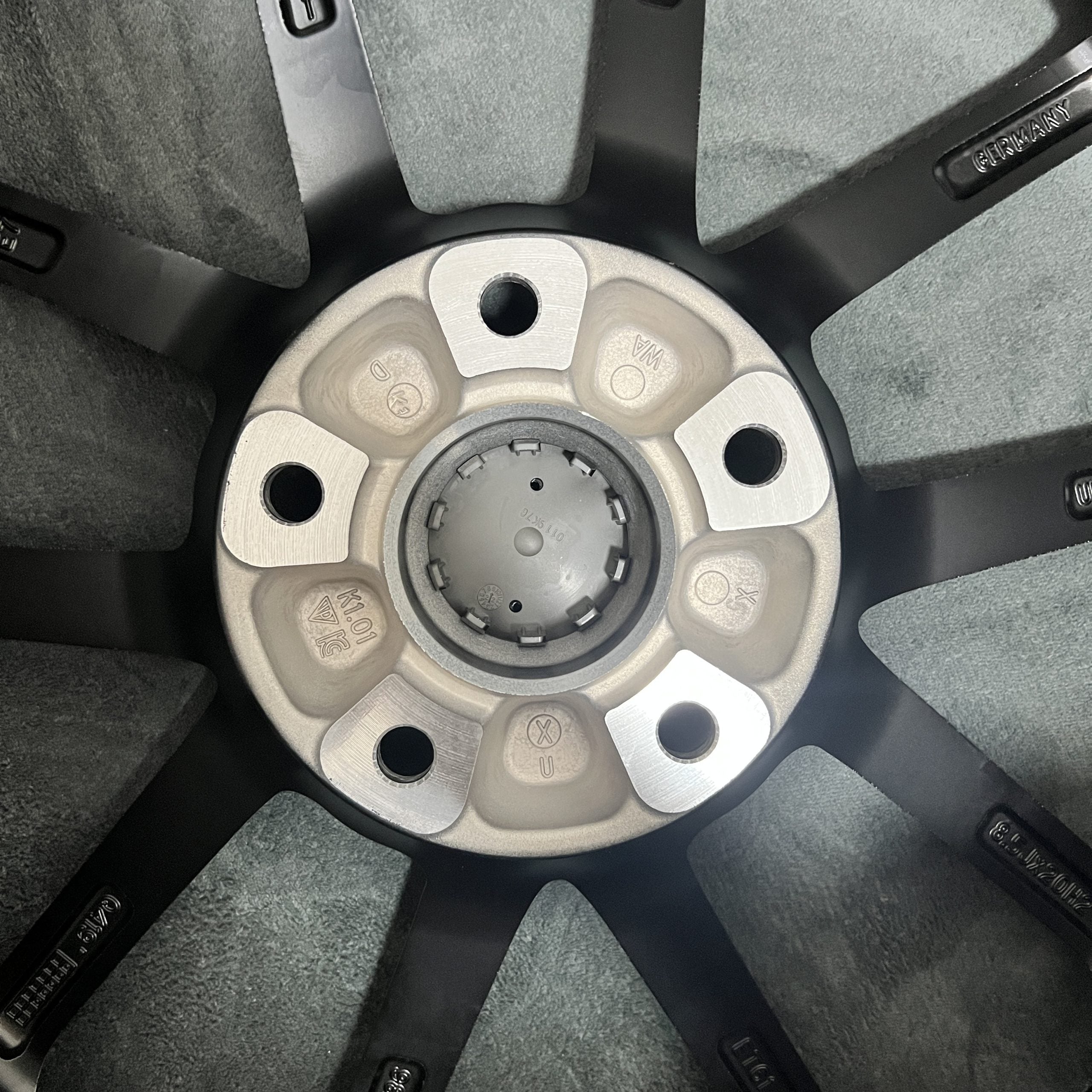 Porsche 718 20 inch original wheel