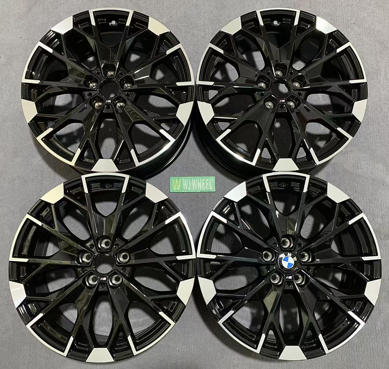 BMW 2 Series 977M 19 inch original wheels