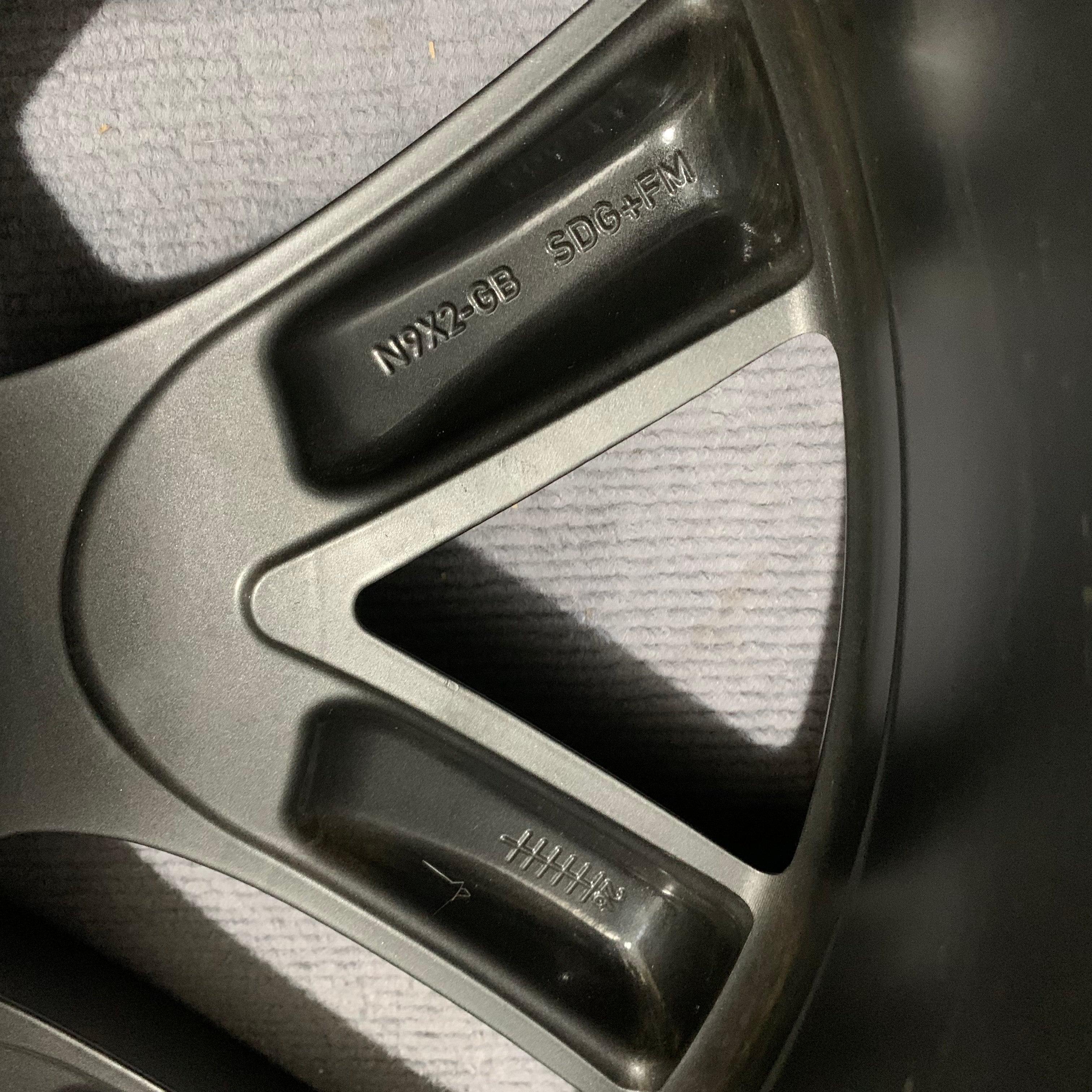 Land Rover Range Rover 22 inch Original wheels