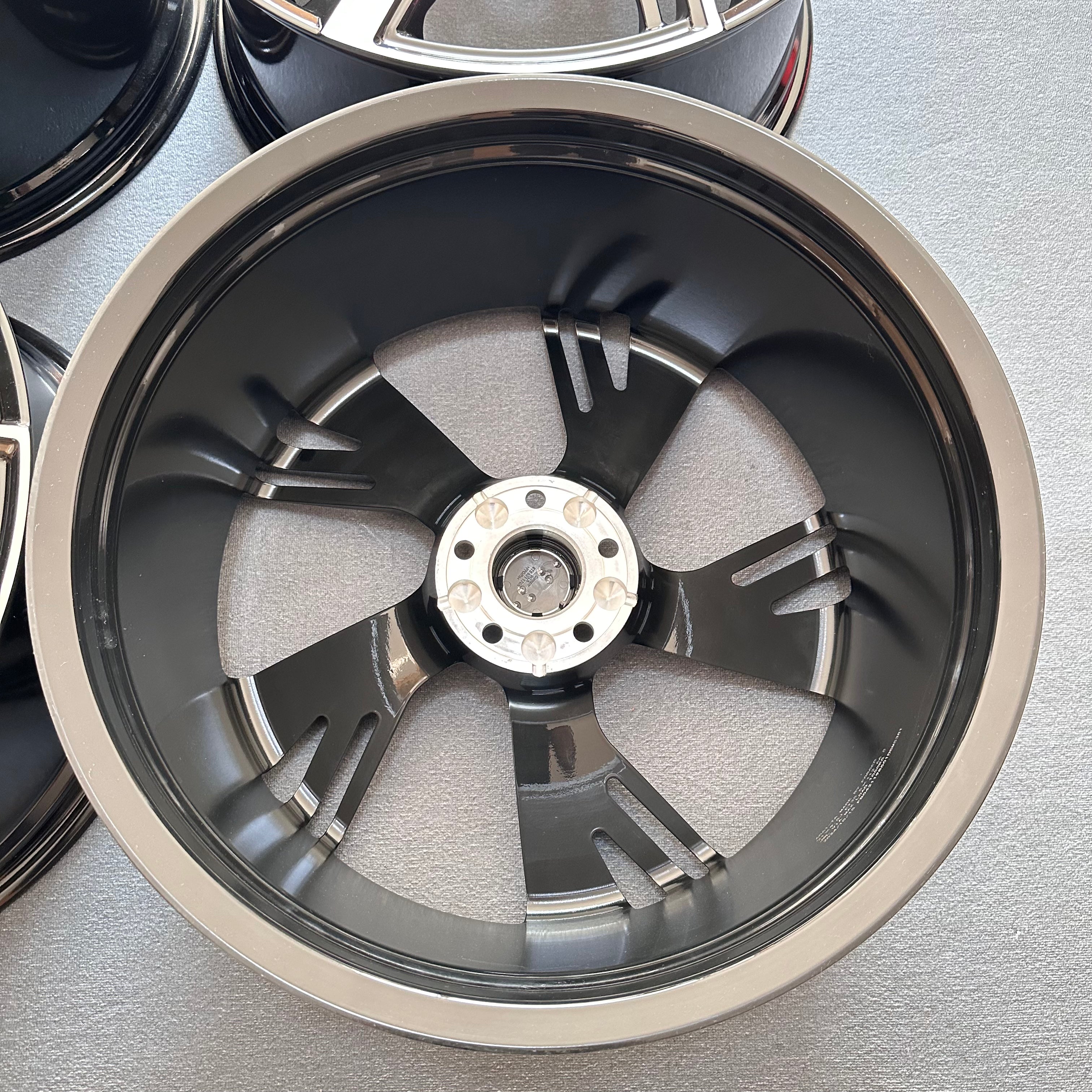 OME08 21 inch 5*112 66.5