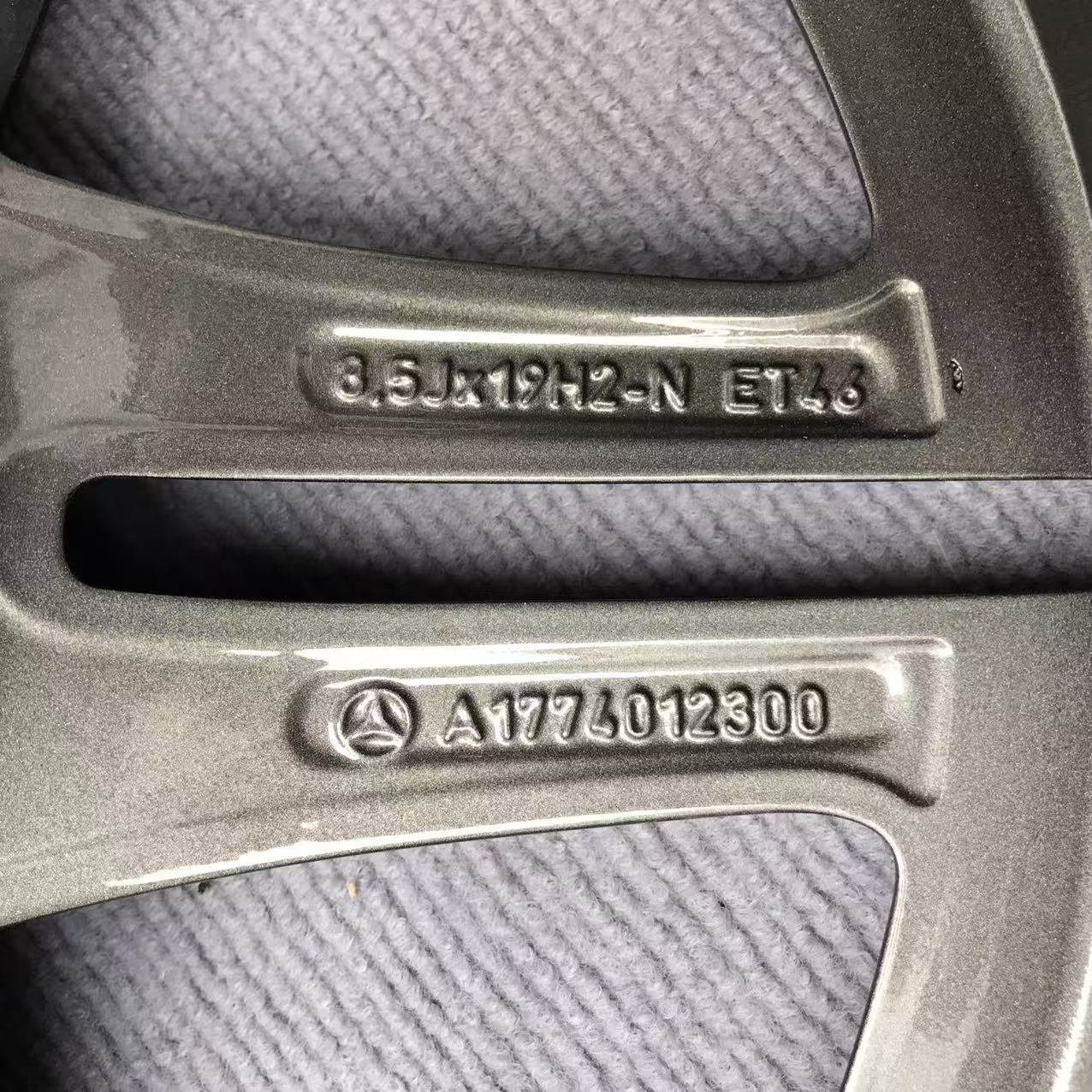 Mercedesbenz A35 19 inch original wheel