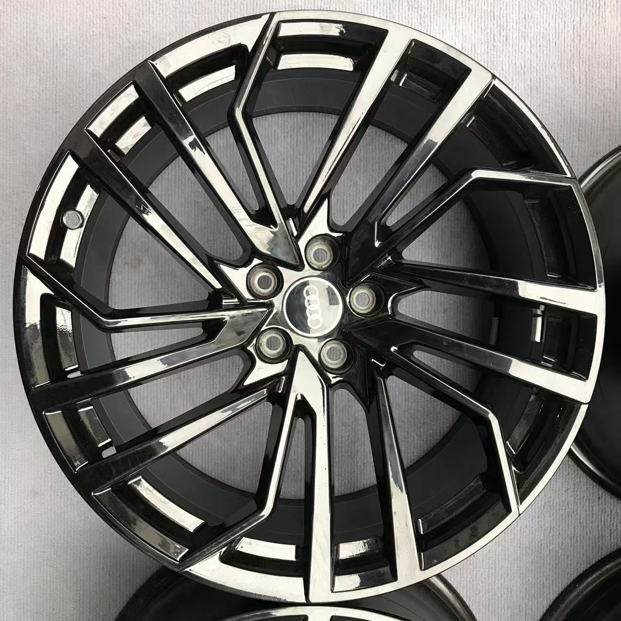 Audi RS4 20 inch original wheel