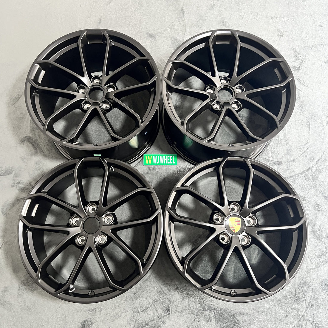 Porsche 718 20 inch original wheel