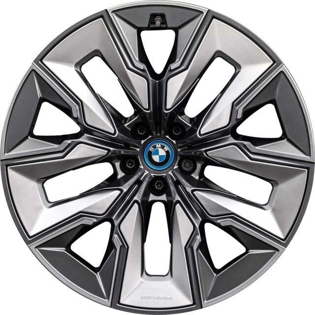 BMW i7 909M 21 inch original wheels