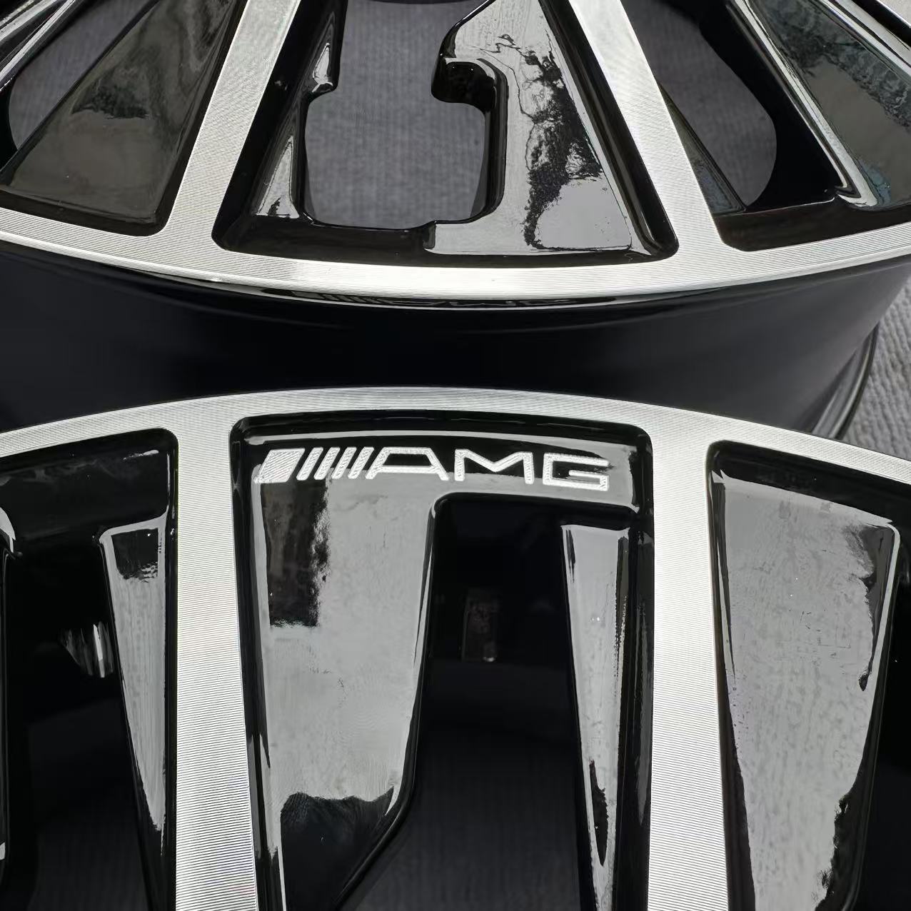 OEM02 19 inch 5*112 66.6