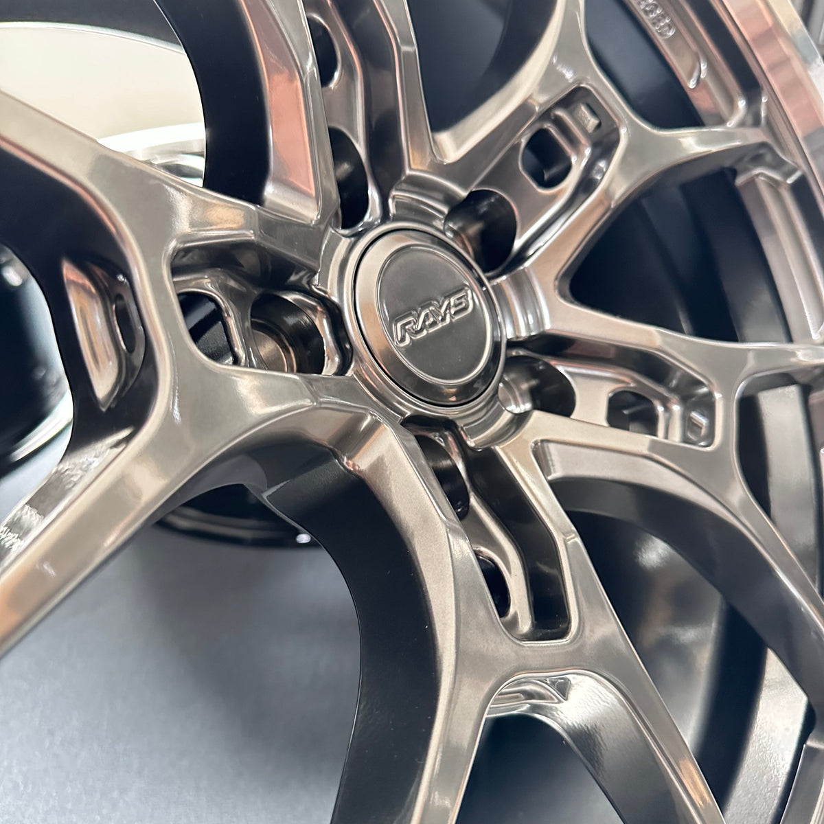 MB08 Rays 20inch 5*114.3 66.6